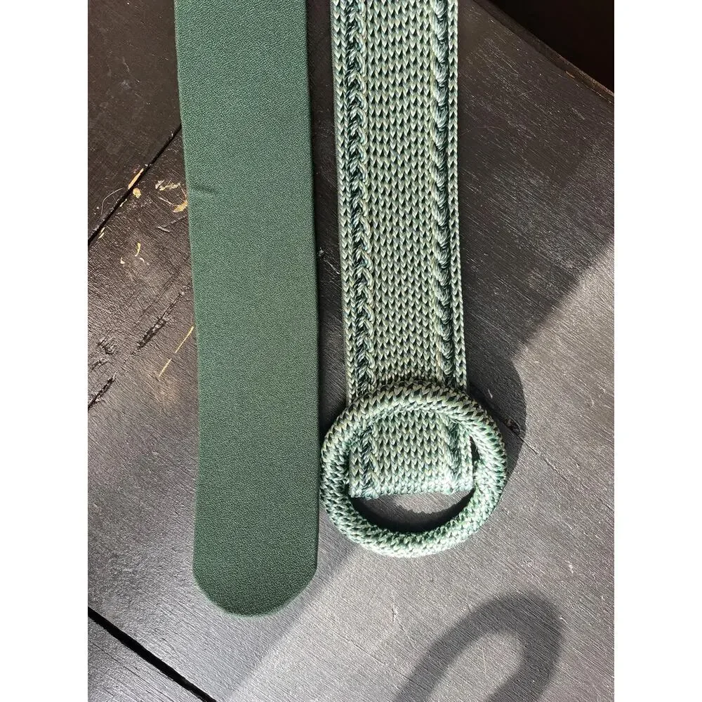 Handmade woven belt in green, sliding style
